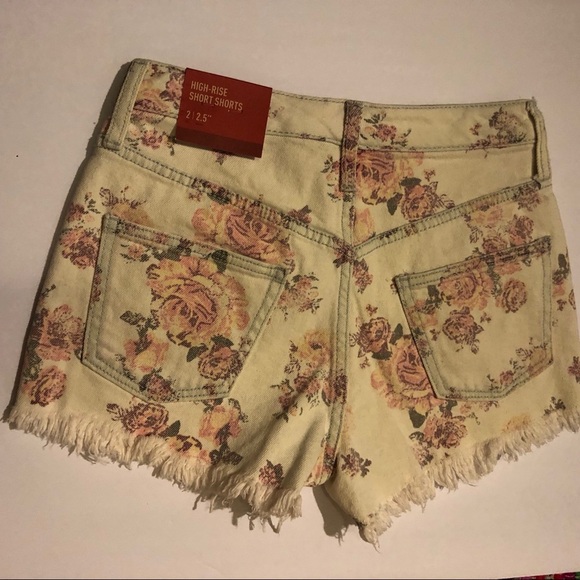 mossimo high rise cut off floral shorts - Picture 1 of 8